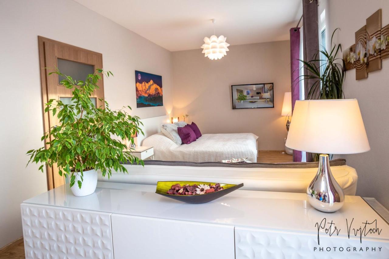 Luxurious, Lovely And Romantic Apartment In Tabor Exterior photo