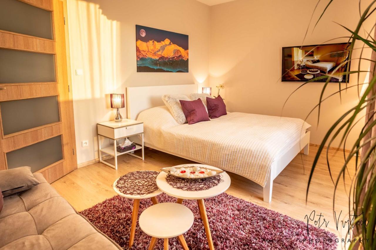 Luxurious, Lovely And Romantic Apartment In Tabor Exterior photo