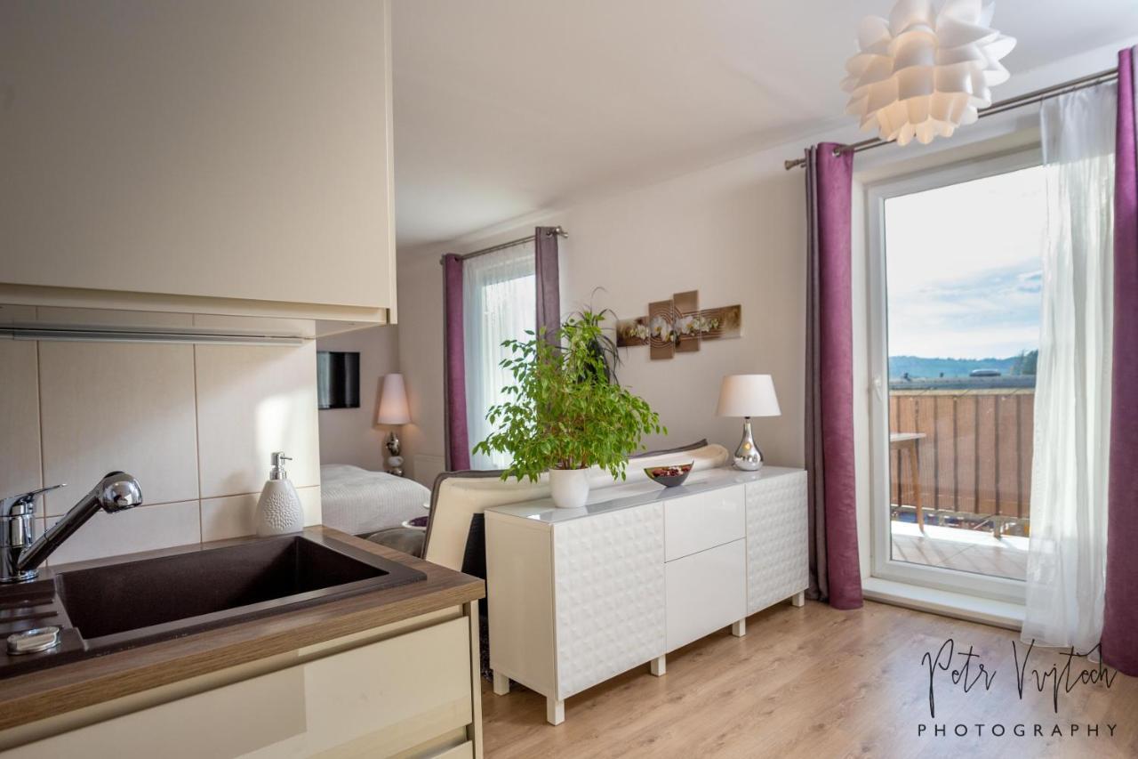 Luxurious, Lovely And Romantic Apartment In Tabor Exterior photo
